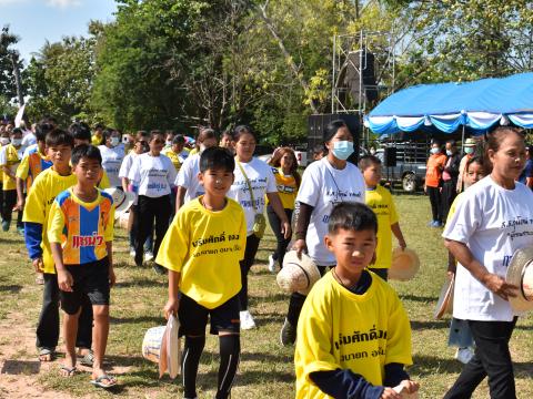 พิธีเปิดการแข่งขันกีฬาเยาวชนและประชาชนต้านภัยยาเสพติดประจำปีงบประมาณ 2565