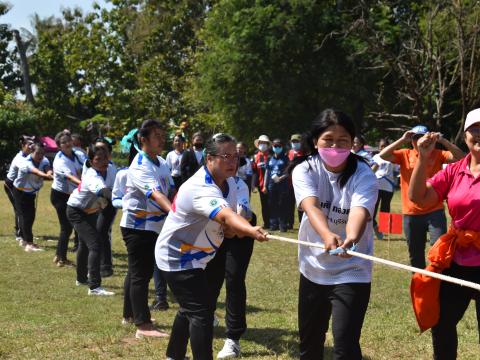 พิธีเปิดการแข่งขันกีฬาเยาวชนและประชาชนต้านภัยยาเสพติดประจำปีงบประมาณ 2565