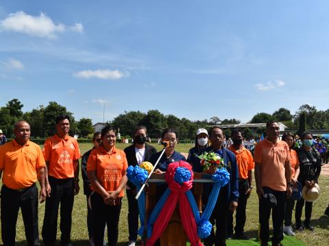 พิธีเปิดการแข่งขันกีฬาเยาวชนและประชาชนต้านภัยยาเสพติดประจำปีงบประมาณ 2565