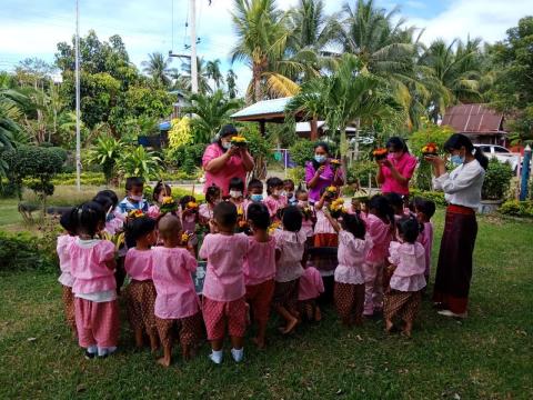 ครูดีเด่นประจำอำเภอเฉลิมพระเกียรติ