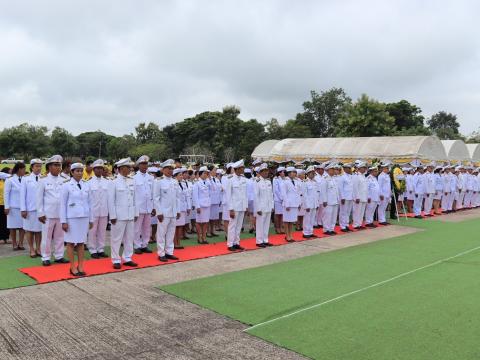 พิธีตักบาตรข้าวสารอาหารแห้ง และพิธีพิธีวางพวงมาลา