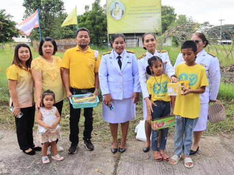 พิธีตักบาตรข้าวสารอาหารแห้ง และพิธีพิธีวางพวงมาลา