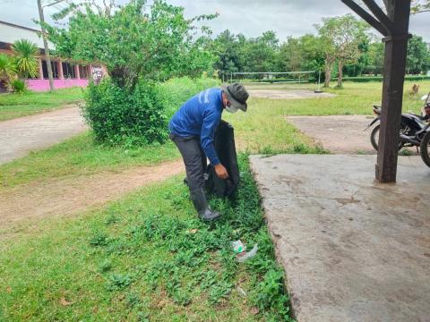 ปรับภูมิทัศน์บริเวณสนามกีฬาโรงเรียนบ้านถาวร