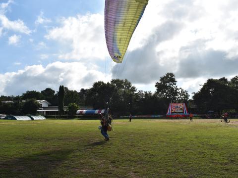 พิธีเปิดการแข่งขันกีฬาเยาวชนและประชาชนต้านภัยยาเสพติด ประจำปีงบประมาณ 2569