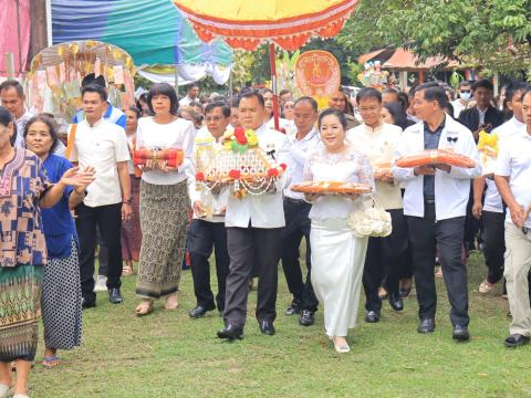 ทอดกฐินสมามัคคีอำเภอเฉลิมพระเกียรติ ณ ที่พักสงฆ์ดงชุมพร