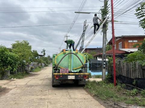 ซ่อมแซมไฟฟ้าส่องสว่างที่ชำรุด