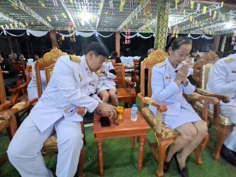 ร่วมพิธีบำเพ็ญกุศลสวดพระพุทธมนต์หรือสวดพระอภิธรรมอุทิศถวายพระราชกุศล