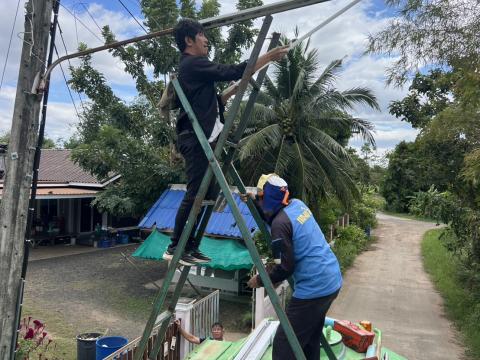 ซ่อมแซมไฟฟ้าส่องสว่างที่ชำรุด