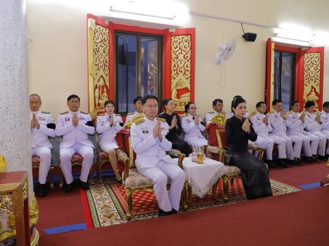ร่วมพิธีบำเพ็ญกุศลสวดพระพุทธมนต์หรือสวดพระอภิธรรมอุทิศถวายพระราชกุศลฯ