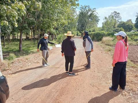 ลงพื้นที่สำรวจเส้นทางเพื่อทำการก่อสร้าง