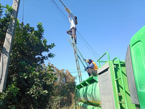 ซ่อมแซมไฟฟ้าส่องสว่าง หมู่ที่ 10