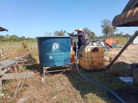 ส่งน้ำอุปโภคบริโภคให้จุดบริการประชาชน