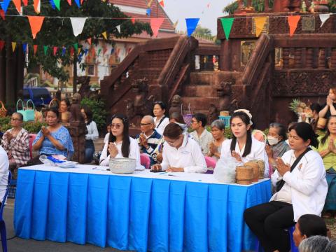 บวงสรวงอนุสาวรีย์ผู้ก่อตั้งบ้านถาวร และงานบุญกลางบ้าน-บุญข้าวจี่ ประจำปี 2569