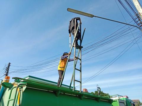 ซ่อมไฟส่องสว่าง