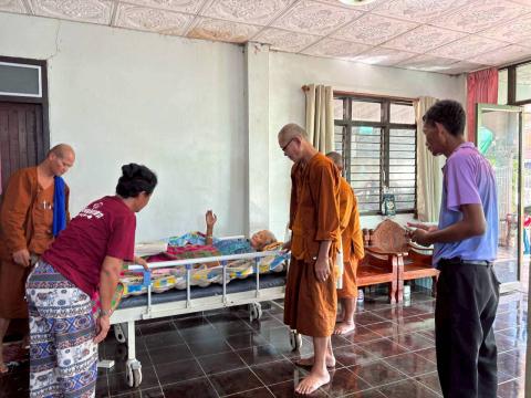 ส่งมอบเตียงให้กับผู้ป่วยติดเตียง