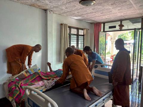 ส่งมอบเตียงให้กับผู้ป่วยติดเตียง