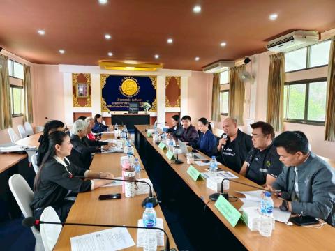 ประชุมขับเคลื่อนการสร้างความยั่งยืนในการประกอบอาชีพด้านการเกษตรด้วยกระบวนการกลุ่ม