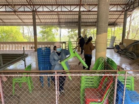 ทำความสะอาดจัดเตรียมสถานที่บริเวรสำนักสงฆ์วัดเขาหลุบ