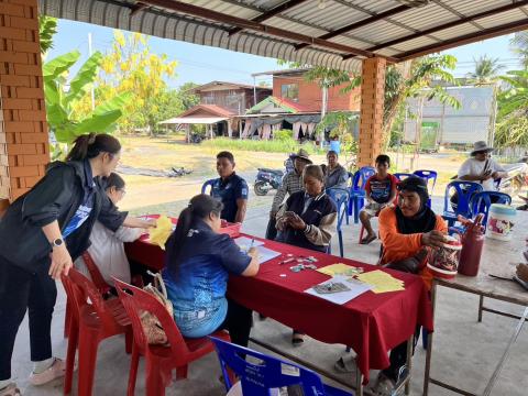 ฉีดวัคซีนป้องกันโรคพิษสุนัขบ้า ในสุนัขและแมว