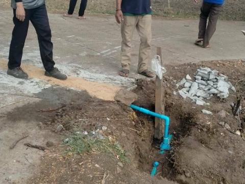 ซ่อมแซมท่อน้ำประปา บริเวณหมู่ที่ 8