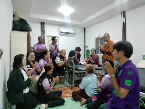 ร่วมส่งมอบเตียงให้กับผู้ป่วยติดเตียงตาม “โครงการอัมพวัน เตียงปัญสุข”