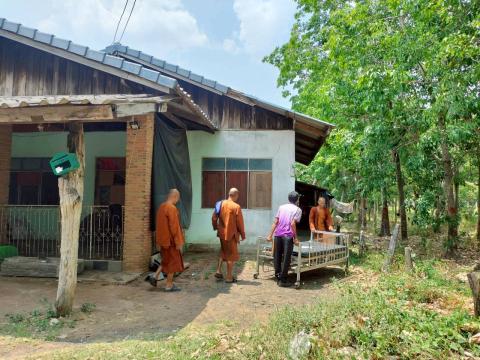ร่วมส่งมอบเตียงให้กับผู้ป่วยติดเตียงตาม “โครงการอัมพวัน เตียงปัญสุข”