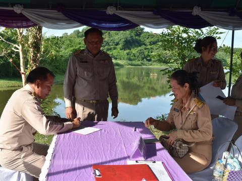 พิธีปล่อยพันธุ์สัตว์น้ำเนื่องในวันเฉลิมพระชนมพรรษา ๔๘ พรรษา