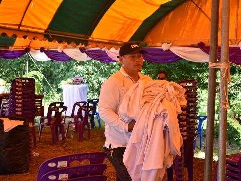 พิธีปล่อยพันธุ์สัตว์น้ำเนื่องในวันเฉลิมพระชนมพรรษา ๔๘ พรรษา