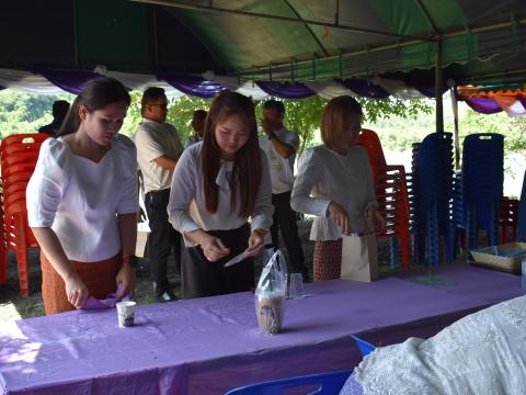 พิธีปล่อยพันธุ์สัตว์น้ำเนื่องในวันเฉลิมพระชนมพรรษา ๔๘ พรรษา