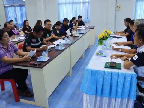 ประชุมประชุมหาแนวทางเฝ้าระวังและป้องกันโรคพิษสุนัขบ้าในพื้นที่ตำบลถาวร