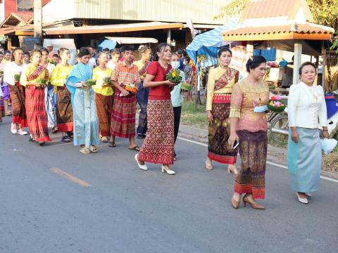 บรรยากาศประเพณีลอยกระทง