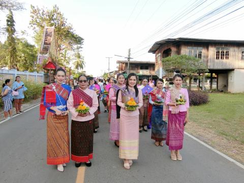 บรรยากาศประเพณีลอยกระทง