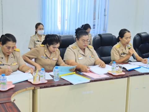 ประชุมพิจารณาเห็นชอบร่างแผนพัฒนาการศึกษา