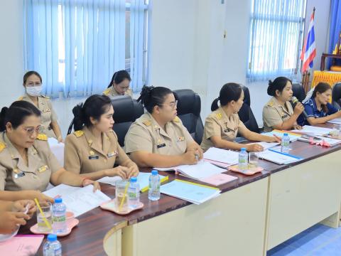 ประชุมพิจารณาเห็นชอบร่างแผนพัฒนาการศึกษา