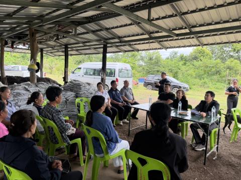 ติดตามและจัดเก็บข้อมูลเพื่อประเมินผลการนำความรู้ไปปฏิบัติของเกษตรกร