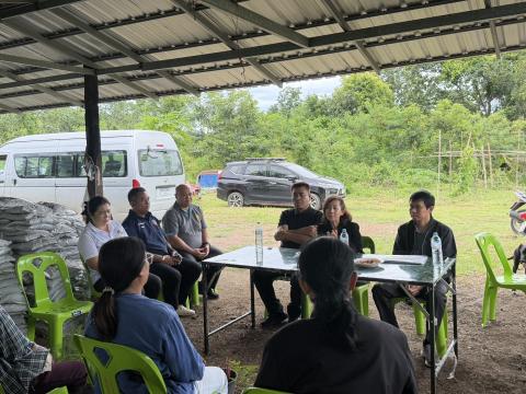ติดตามและจัดเก็บข้อมูลเพื่อประเมินผลการนำความรู้ไปปฏิบัติของเกษตรกร