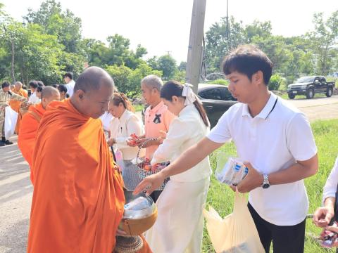 ร่วมประกอบกิจกรรมเนื่องในวันคล้ายวันพระราชสมภพสมเด็จพระนางเจ้าสิริกิติ์ พระบรมราชินีนาถ พระบรมราชชนนีพันปีหลวง