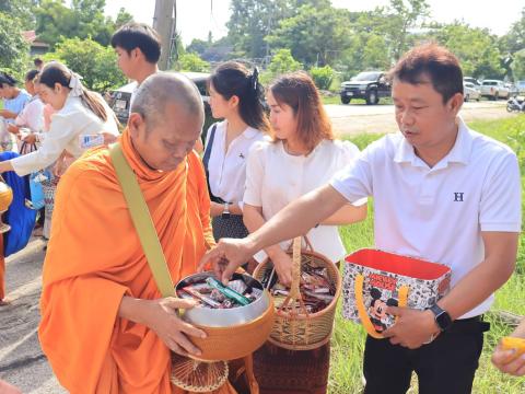 ร่วมประกอบกิจกรรมเนื่องในวันคล้ายวันพระราชสมภพสมเด็จพระนางเจ้าสิริกิติ์ พระบรมราชินีนาถ พระบรมราชชนนีพันปีหลวง