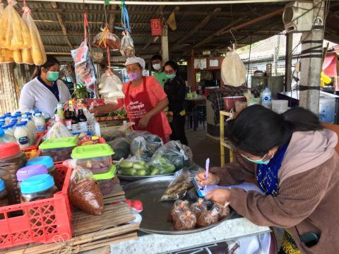 ตรวจสุขาภิบาล และใบอนุญาต