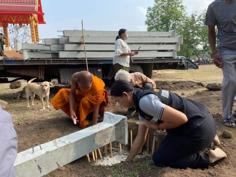 พิธียกเสาเอก เสาโท เพื่อสร้างศาลาธรรมสังเวชน์