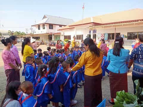 พิธีมอบวุฒิบัตรยุวบัณฑิต ศูนย์พัฒนาเด็กเล็กเทศบาลตำบลถาวร ประจำปีการศึกษา 2565