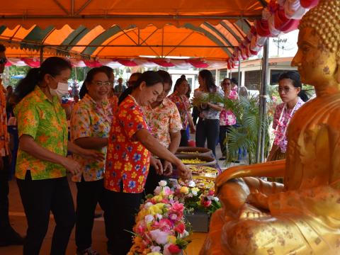 โครงการส่งเสริมเทศกาลประเพณี วันสงกรานต์ และรดน้ำดำหัวผู้สูงอายุ ประจำปี 2566