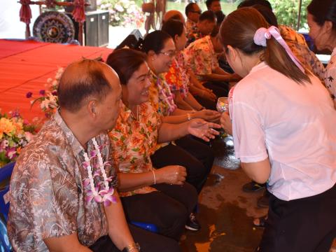 โครงการส่งเสริมเทศกาลประเพณี วันสงกรานต์ และรดน้ำดำหัวผู้สูงอายุ ประจำปี 2566