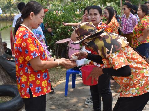 โครงการส่งเสริมเทศกาลประเพณี วันสงกรานต์ และรดน้ำดำหัวผู้สูงอายุ ประจำปี 2566