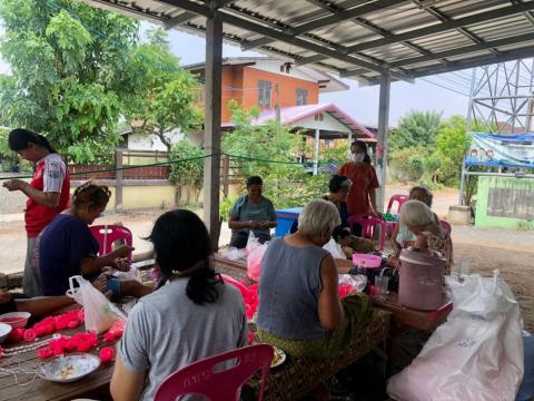 เยี่ยมพี่น้องประชาชนเตรียมงานประเพณีบุญบั้งไฟ