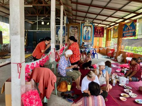 เยี่ยมพี่น้องประชาชนเตรียมงานประเพณีบุญบั้งไฟ