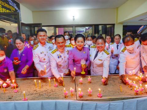 พิธีจุดเทียนถวายพระพรชัยมงคล สมเด็จพระนางเจ้าสุทิดา พัชรสุธาพิมลลักษณ พระบรมราชินี