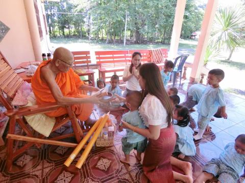 โครงการส่งเสริมคุณธรรม จริยธรรม(วันอาสาฬหบูชา/วันเข้าพรรษา) ศูนย์พัฒนาเด็กเล็กรวมใจพัฒนา