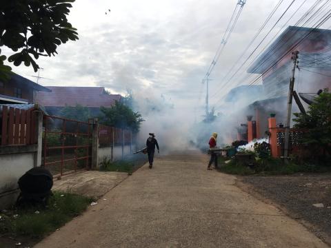 ออกดำเนินการพ่นสารเคมีกำจัดยุงลาย