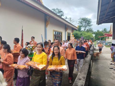 ทอดกฐินอำเภอเฉลิมพระเกียรติ